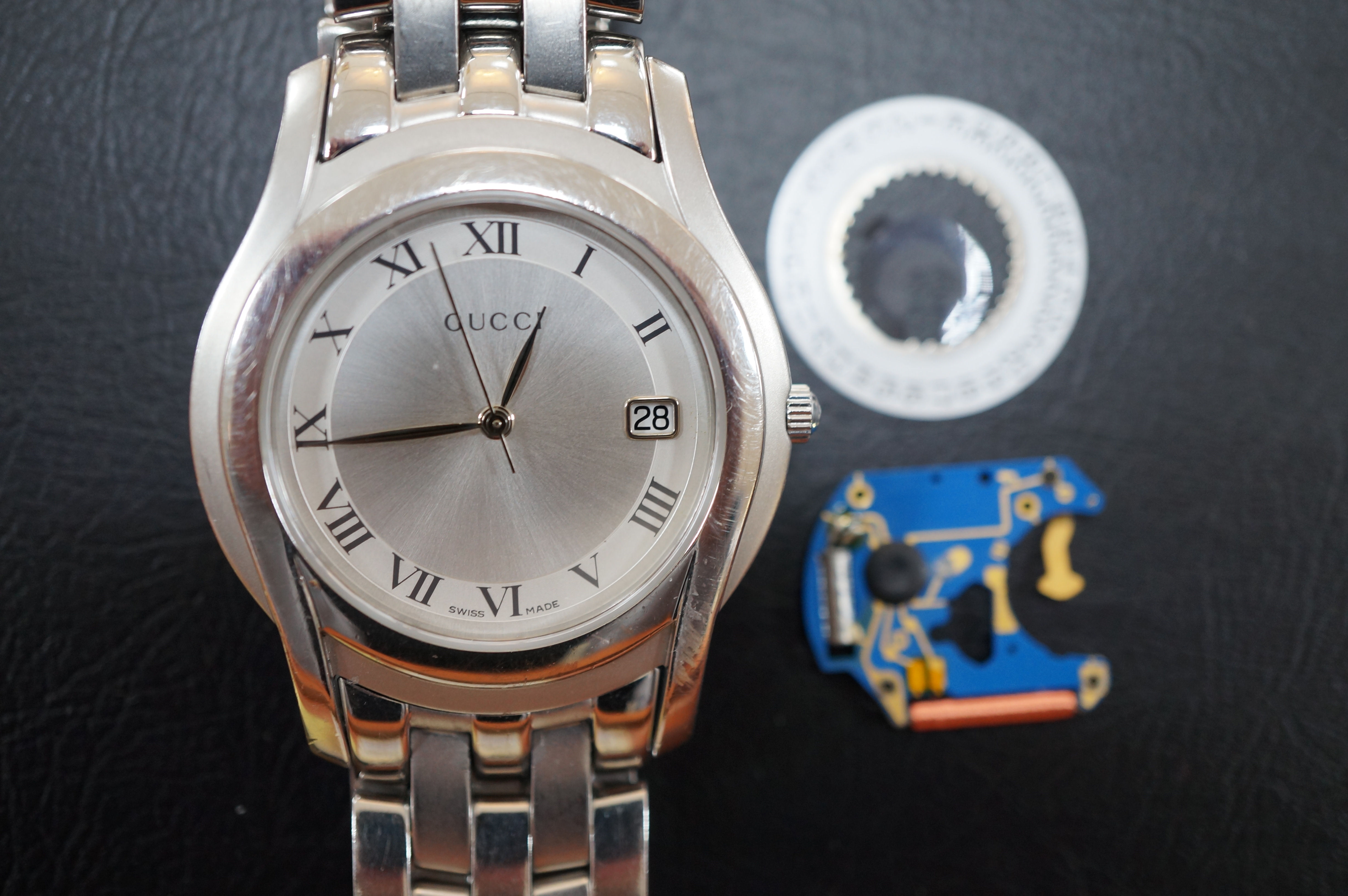 No.294 GUCCI（グッチ）クォーツ 腕時計を修理しました | 時光堂 富山の時計修理